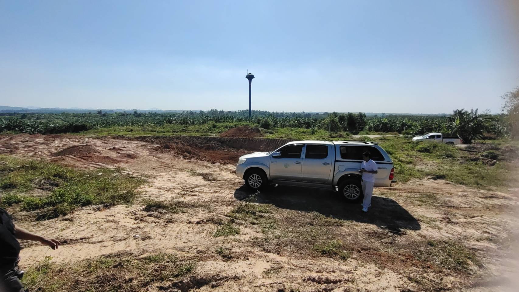 title - ปทจ.กระบี่ พร้อมเจ้าหน้าที่ที่เกี่ยวข้องลงพื้นที่ติดตามความก้าวหน้าการดำเนินงานโครงสร้างพื้นฐานในพื้นที่ คทช.แปลงตำบลกระบี่น้อย